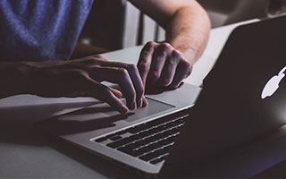 曼联考虑“先租后买”德甲巨人，拥有“全欧洲最好左脚”的中卫